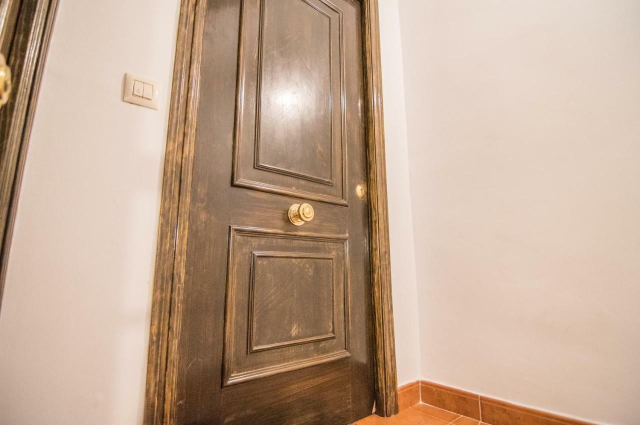 Tuguest Plaza Nueva Apartment Granada Dış mekan fotoğraf